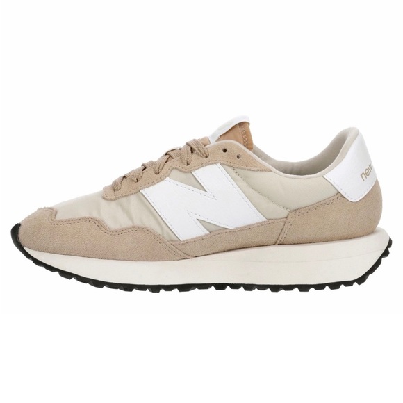 New Balance 237 Women’s 70’s Retro Athletic Running Shoes Sneaker Light Tan - Picture 2 of 6